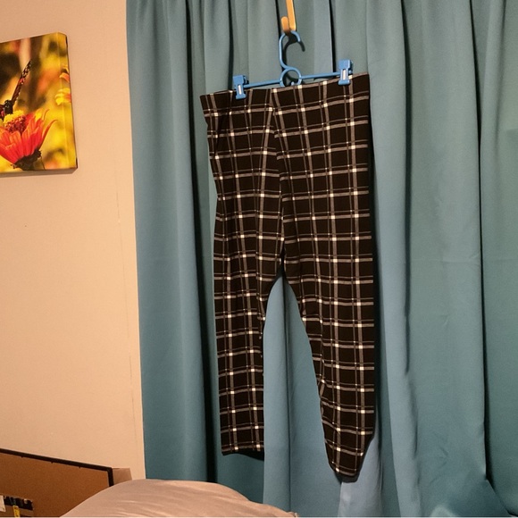 Just Be Black Comfortable Gray Plaid Pants - Picture 2 of 6